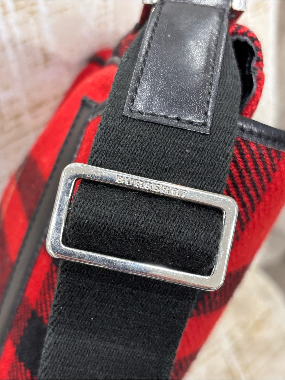 Burberry wool check pattern - Picture 5 of 16
